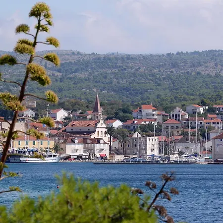 Apartamento By The Sea Milna, Brac - 22519