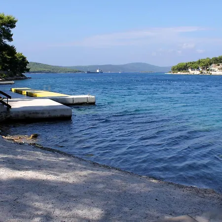 Apartment By The Sea Milna, Brac - 22519 *